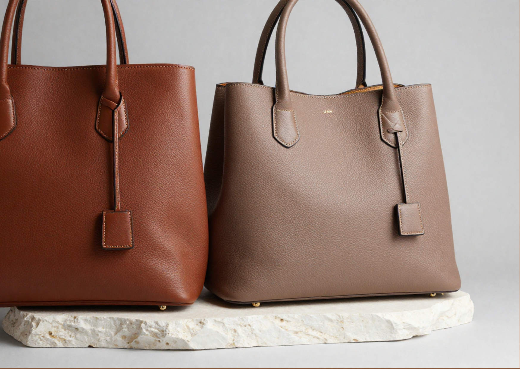 Leather bag restoration transformation Soin cuirs restauration maroquinerie luxe